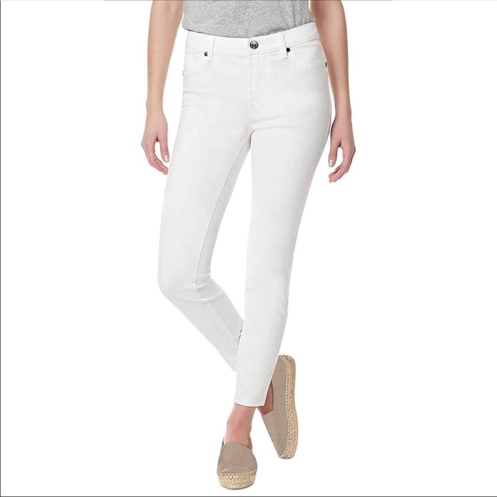 Buffalo Mid Rise Super Soft White Ankle Jeans 14
